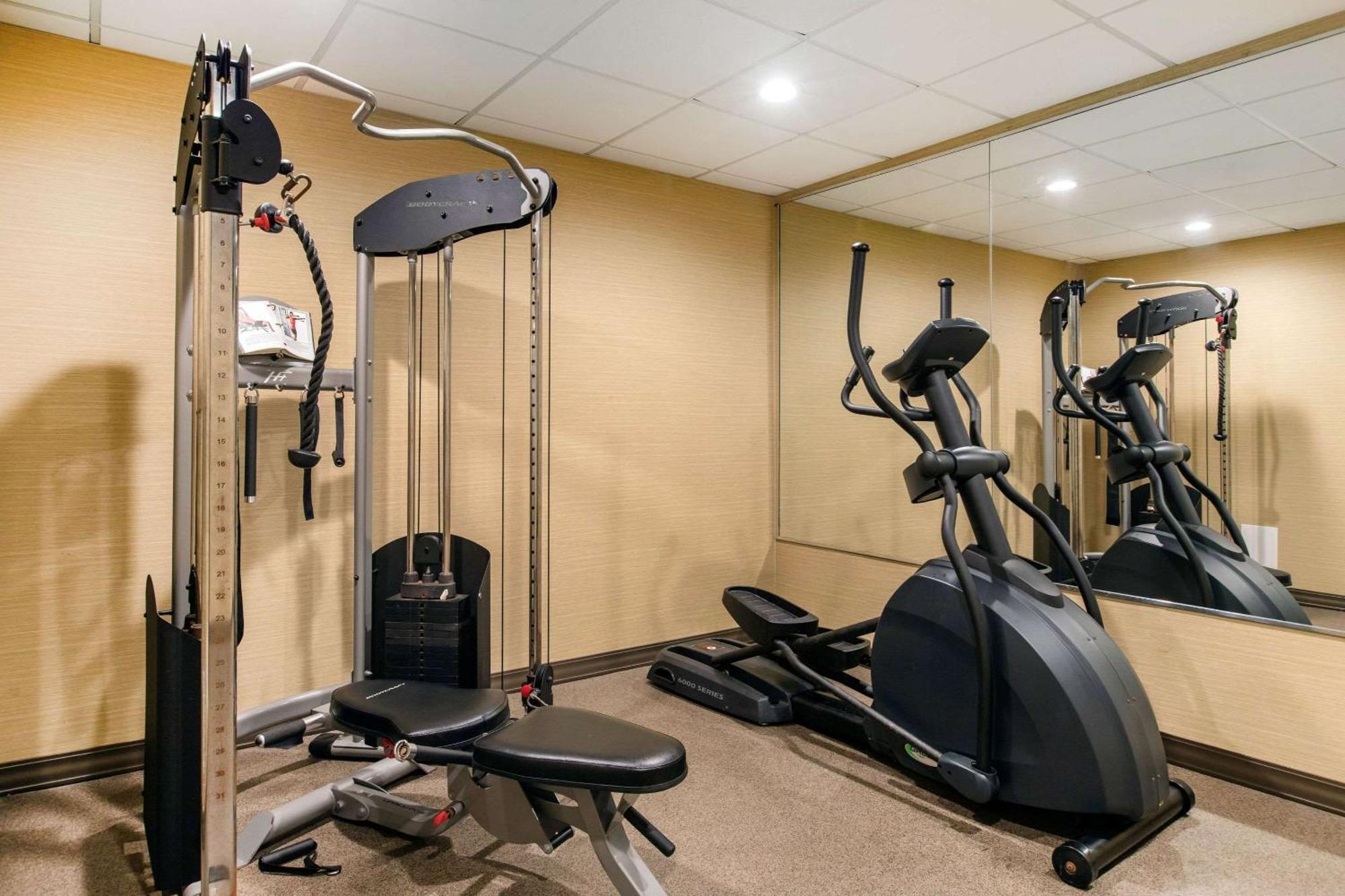 Radisson Hotel Grand Rapids Riverfront Εξωτερικό φωτογραφία