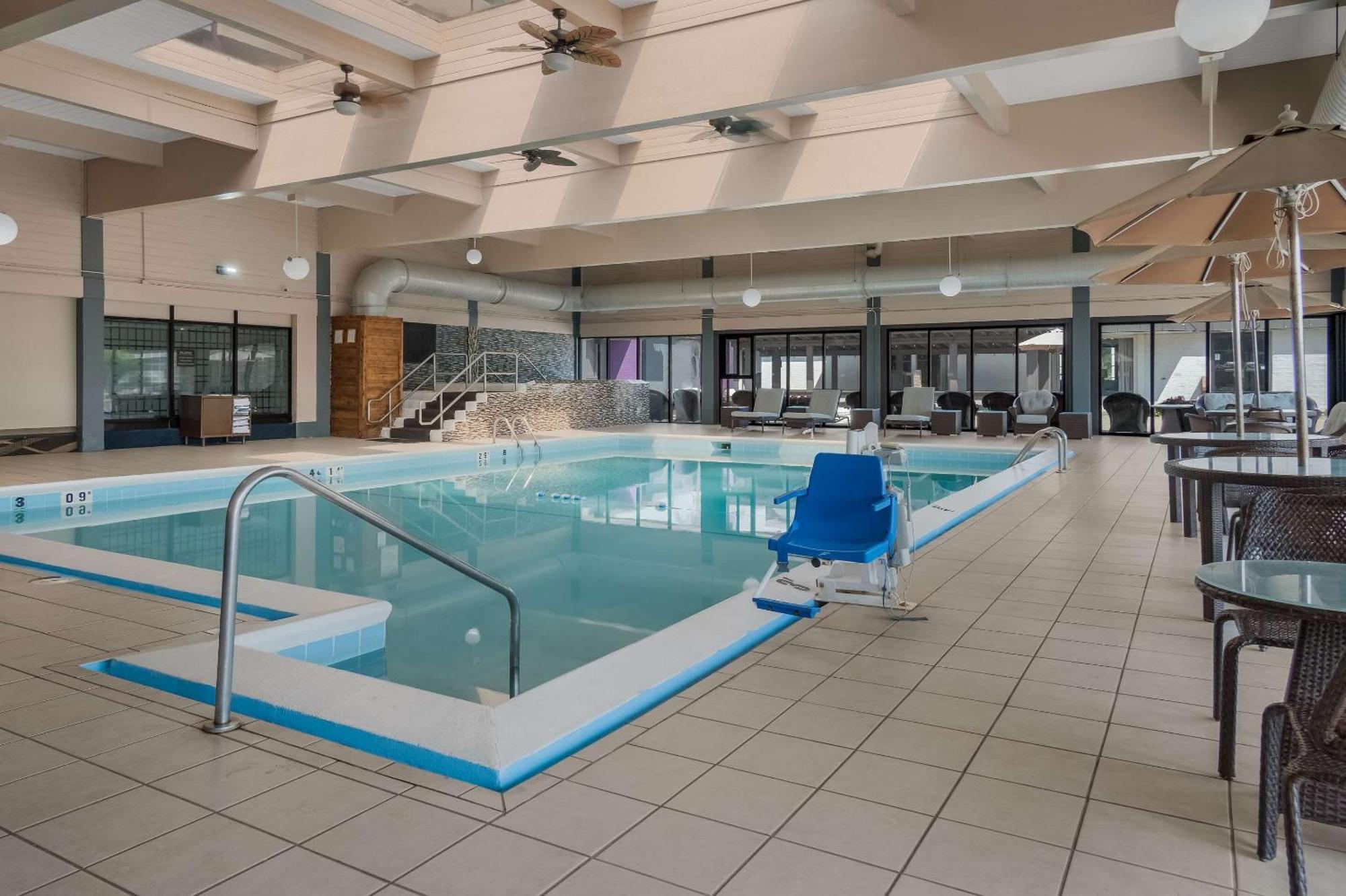 Radisson Hotel Grand Rapids Riverfront Εξωτερικό φωτογραφία