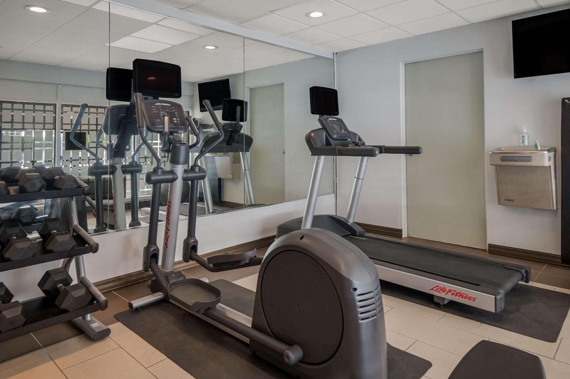Radisson Hotel Grand Rapids Riverfront Εξωτερικό φωτογραφία