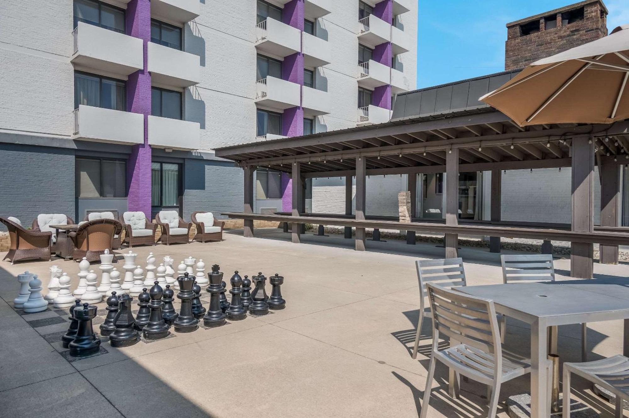 Radisson Hotel Grand Rapids Riverfront Εξωτερικό φωτογραφία