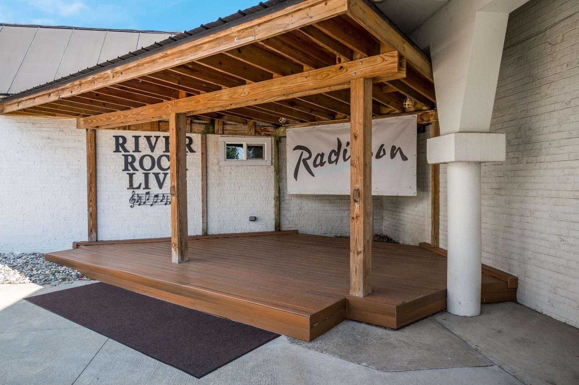Radisson Hotel Grand Rapids Riverfront Εξωτερικό φωτογραφία