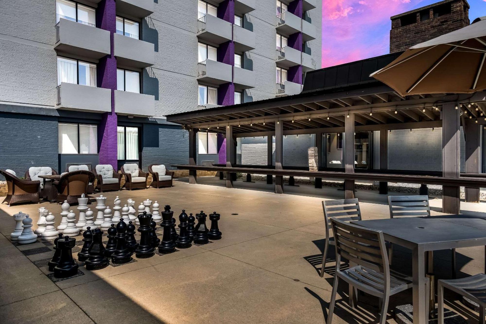 Radisson Hotel Grand Rapids Riverfront Εξωτερικό φωτογραφία