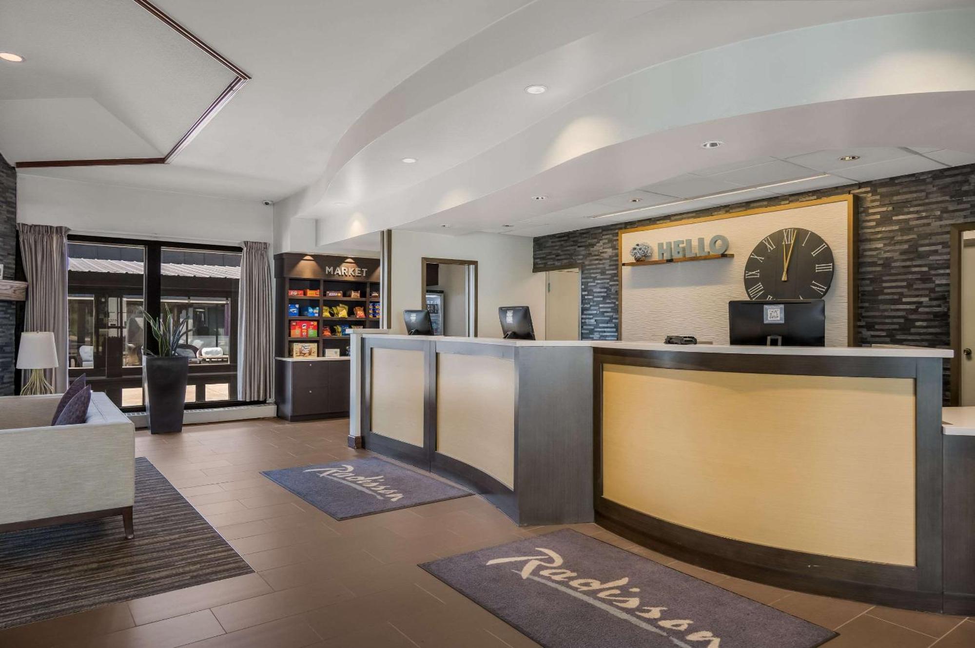 Radisson Hotel Grand Rapids Riverfront Εξωτερικό φωτογραφία