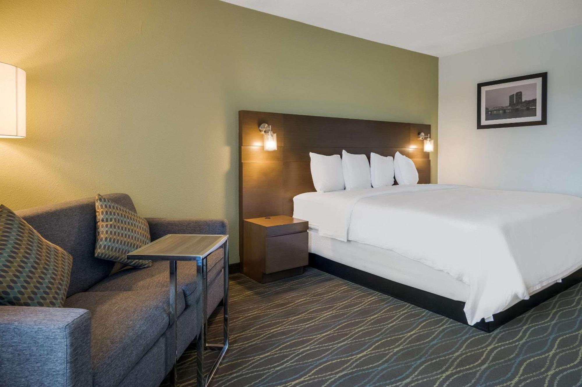 Radisson Hotel Grand Rapids Riverfront Εξωτερικό φωτογραφία