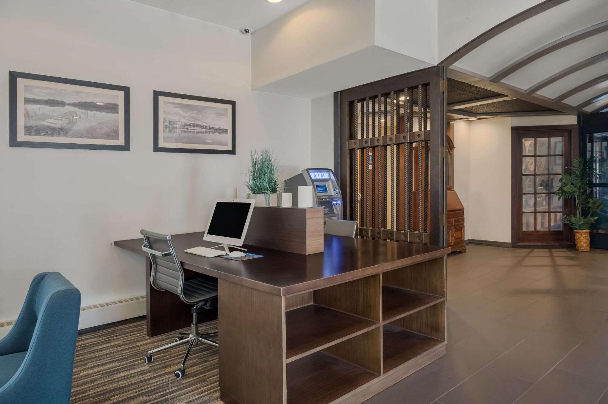 Radisson Hotel Grand Rapids Riverfront Εξωτερικό φωτογραφία
