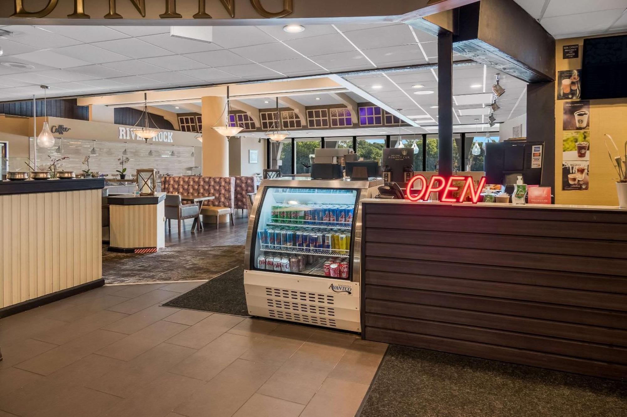 Radisson Hotel Grand Rapids Riverfront Εξωτερικό φωτογραφία